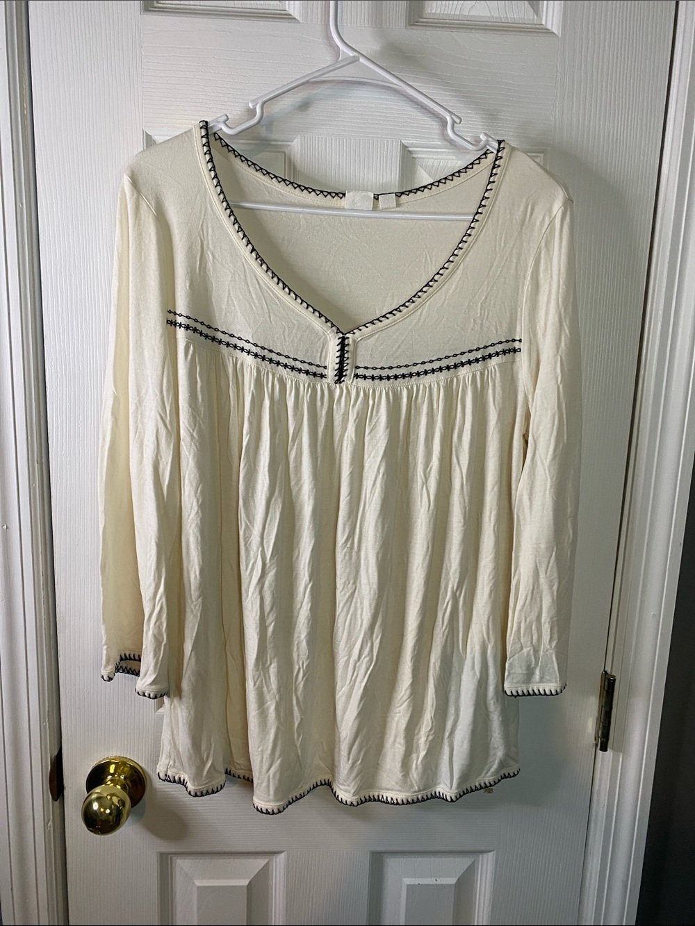 GAP Cream Peasant Tunic with Black Contrast Stitching Size Medium.